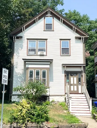 $3,800 | 269 Lamartine Street, Unit 2, Boston, MA 02130
