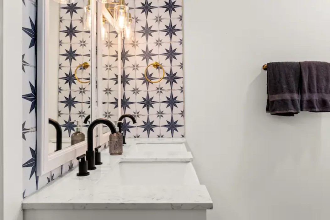 2319 Santa Rita Street Austin, TX 78702 - Photo 12 of 26 Bathroom featuring vanity