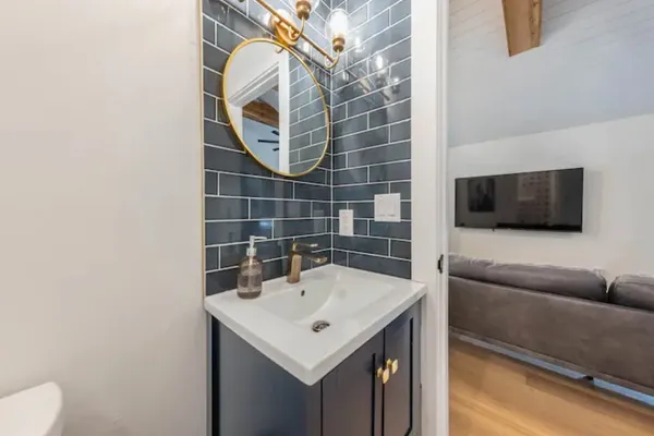 $3,795 | 2319 Santa Rita Street, Austin, TX 78702