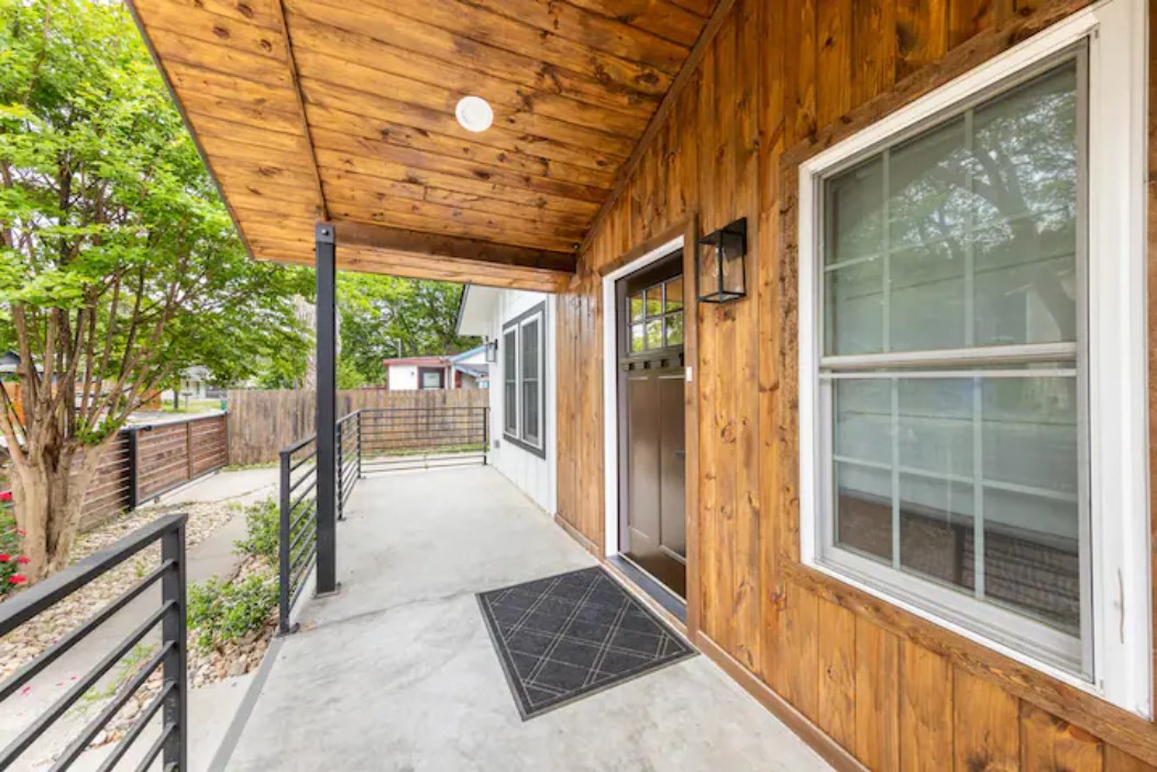 2319 Santa Rita Street Austin, TX 78702 - Photo 22 of 26 View of patio