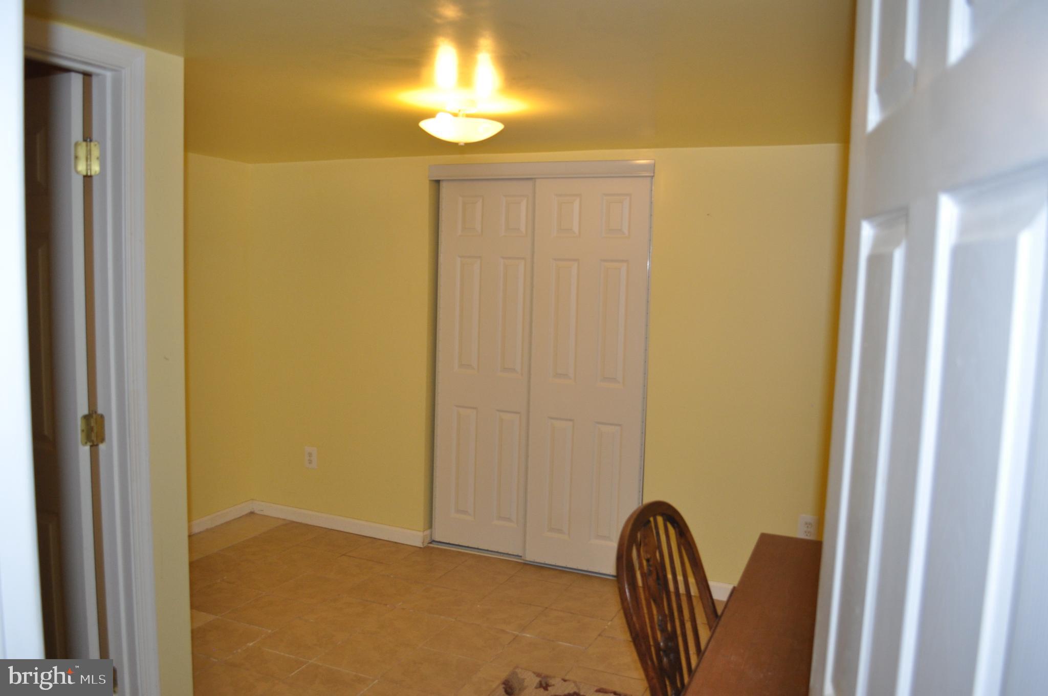 6000 Greentree Road Bethesda, MD 20817 - Photo 29 of 38 Den