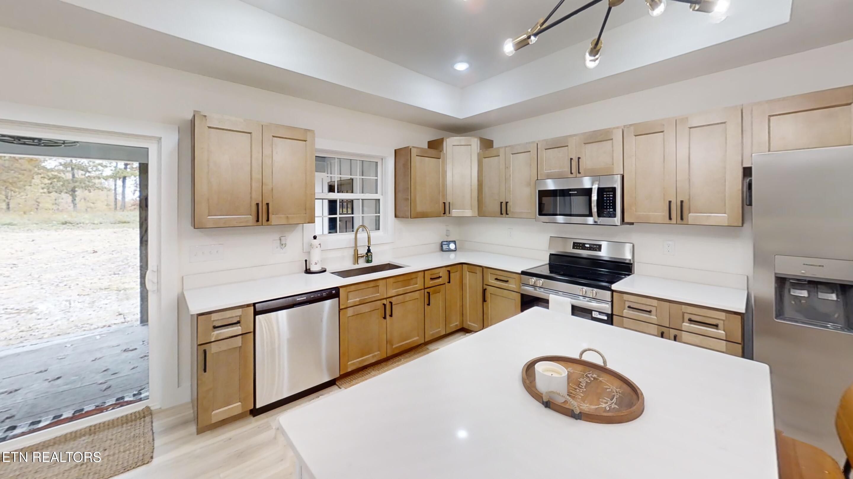 127 Bluff View Loop Crossville, TN 38571 - Photo 9 of 33 IMG_7488