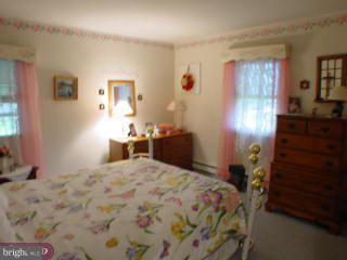 9202 Andover Road Philadelphia, PA 19114 - Photo 5 of 6 Gallery Image 5