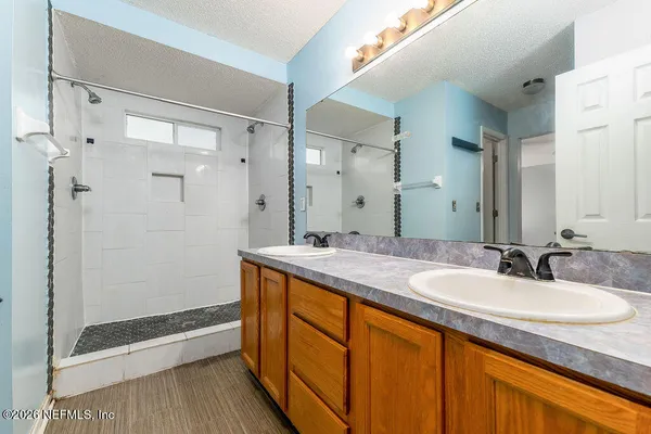 $2,100 | 3317 Cancun Drive East, Jacksonville, FL 32225