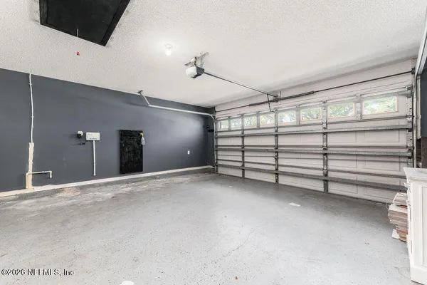 $2,100 | 3317 Cancun Drive East, Jacksonville, FL 32225