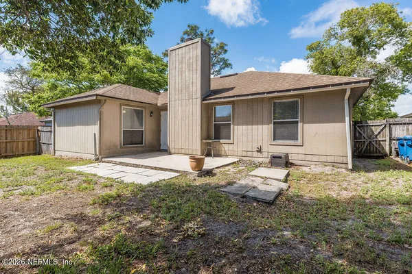 $2,100 | 3317 Cancun Drive East, Jacksonville, FL 32225