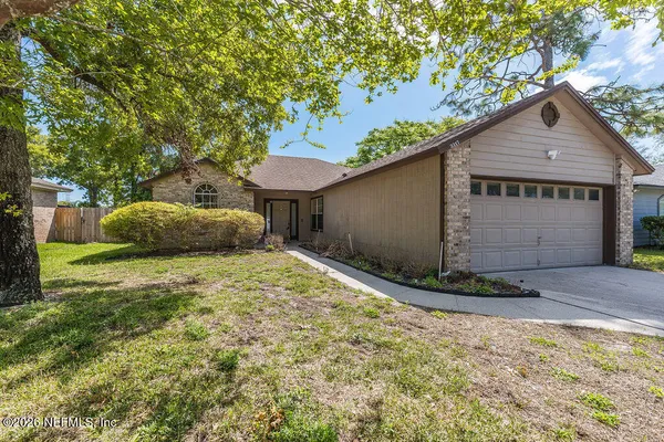 $2,100 | 3317 Cancun Drive East, Jacksonville, FL 32225