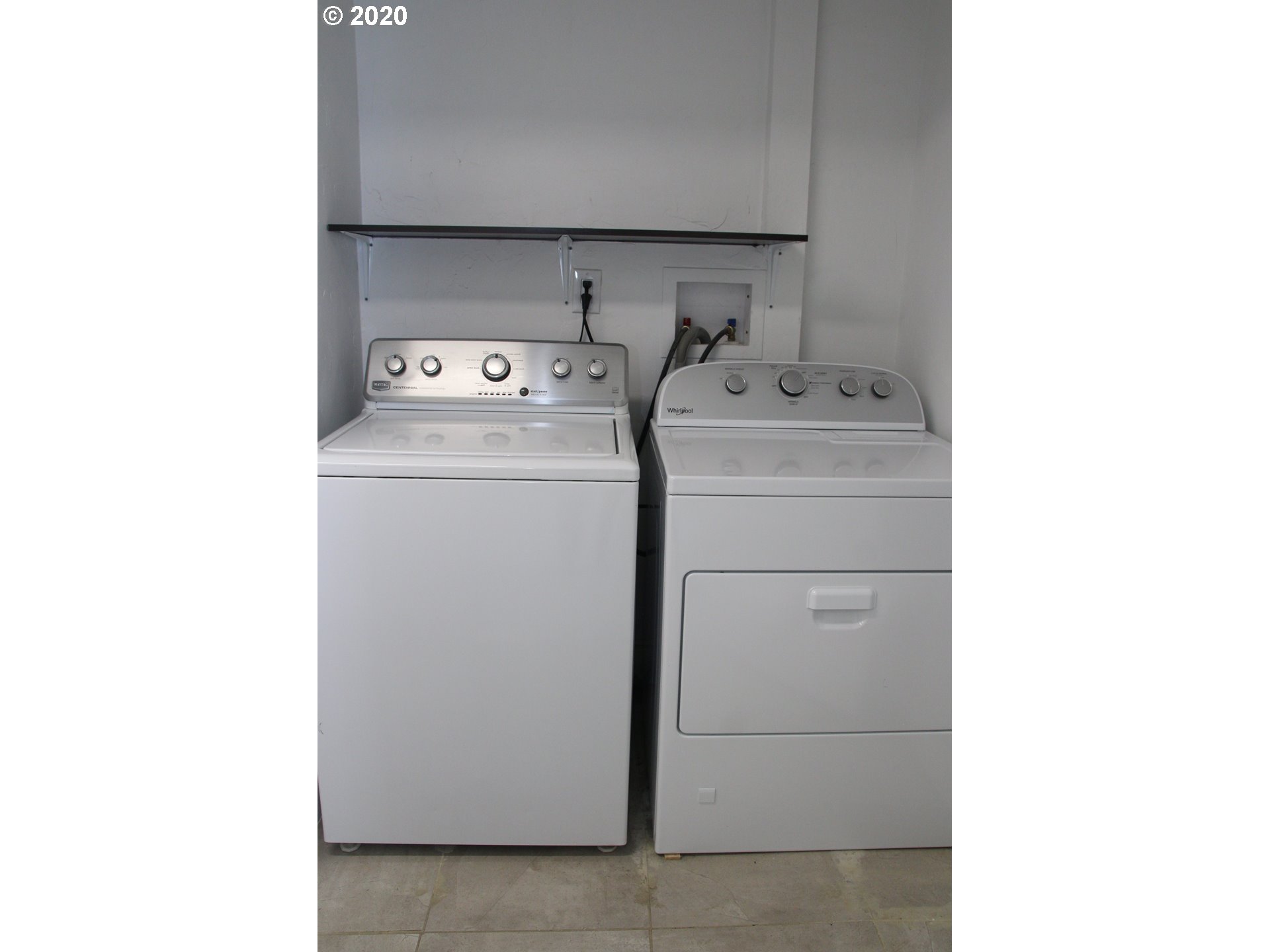 211 4th Avenue Riddle, OR 97469 - Photo 12 of 20