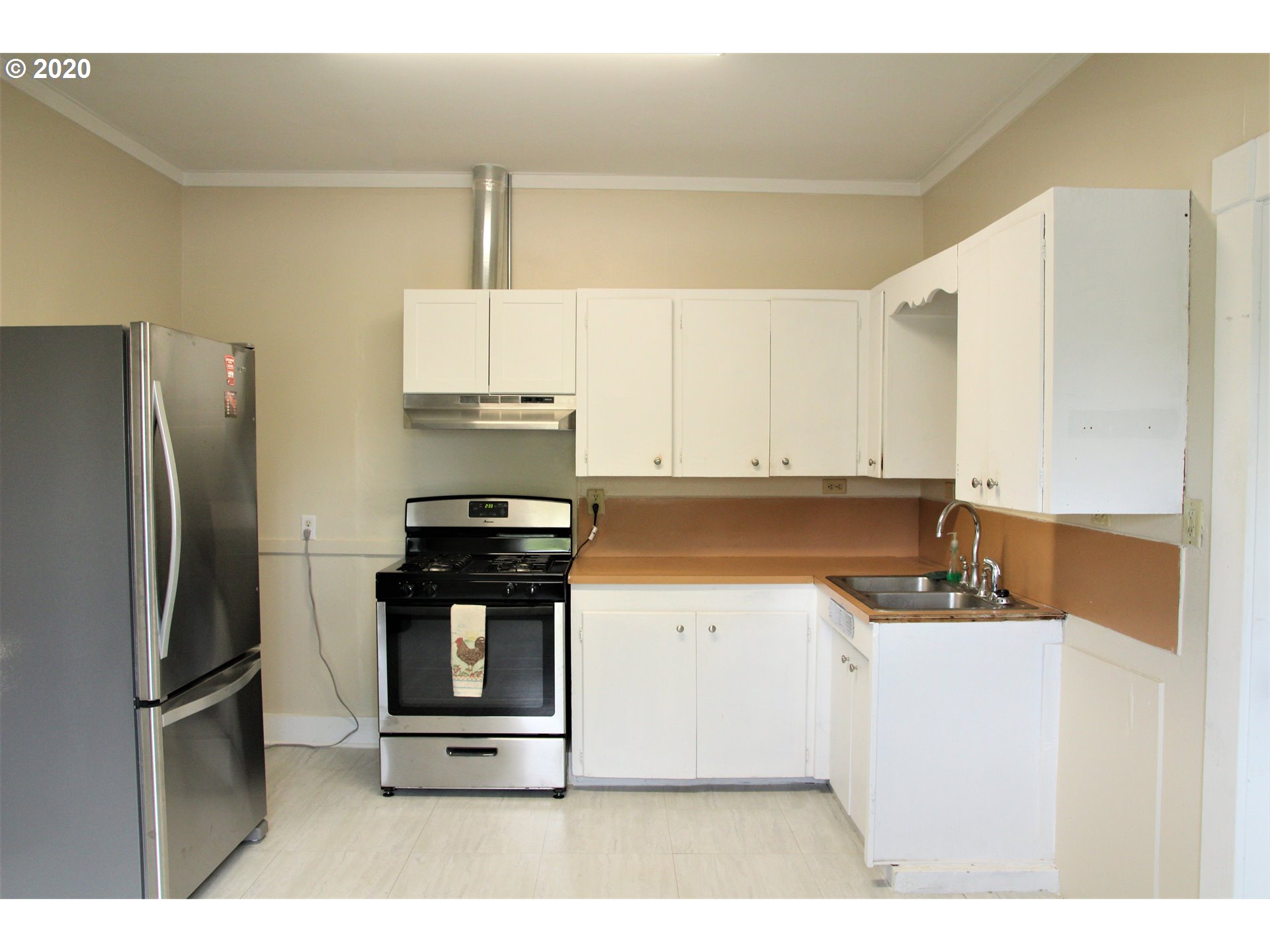 211 4th Avenue Riddle, OR 97469 - Photo 10 of 20