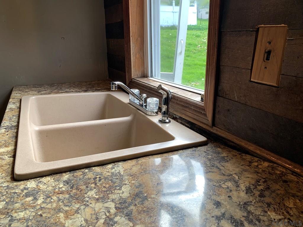 250 Bushwack Road Johnstown, PA 15904 - Photo 4 of 20