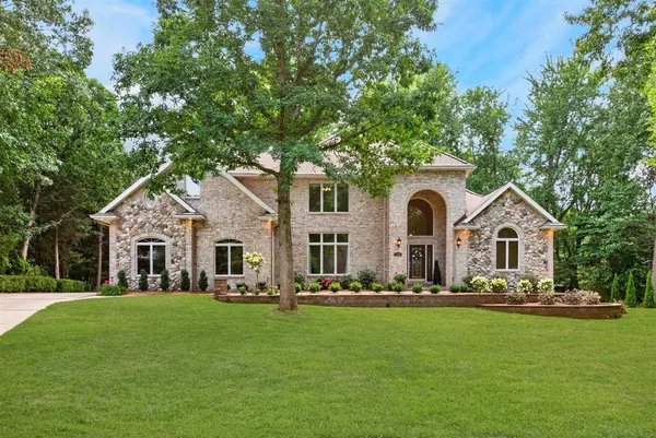 $1,250,000 | 2966 Sundance Path, Stevensville, MI 49127