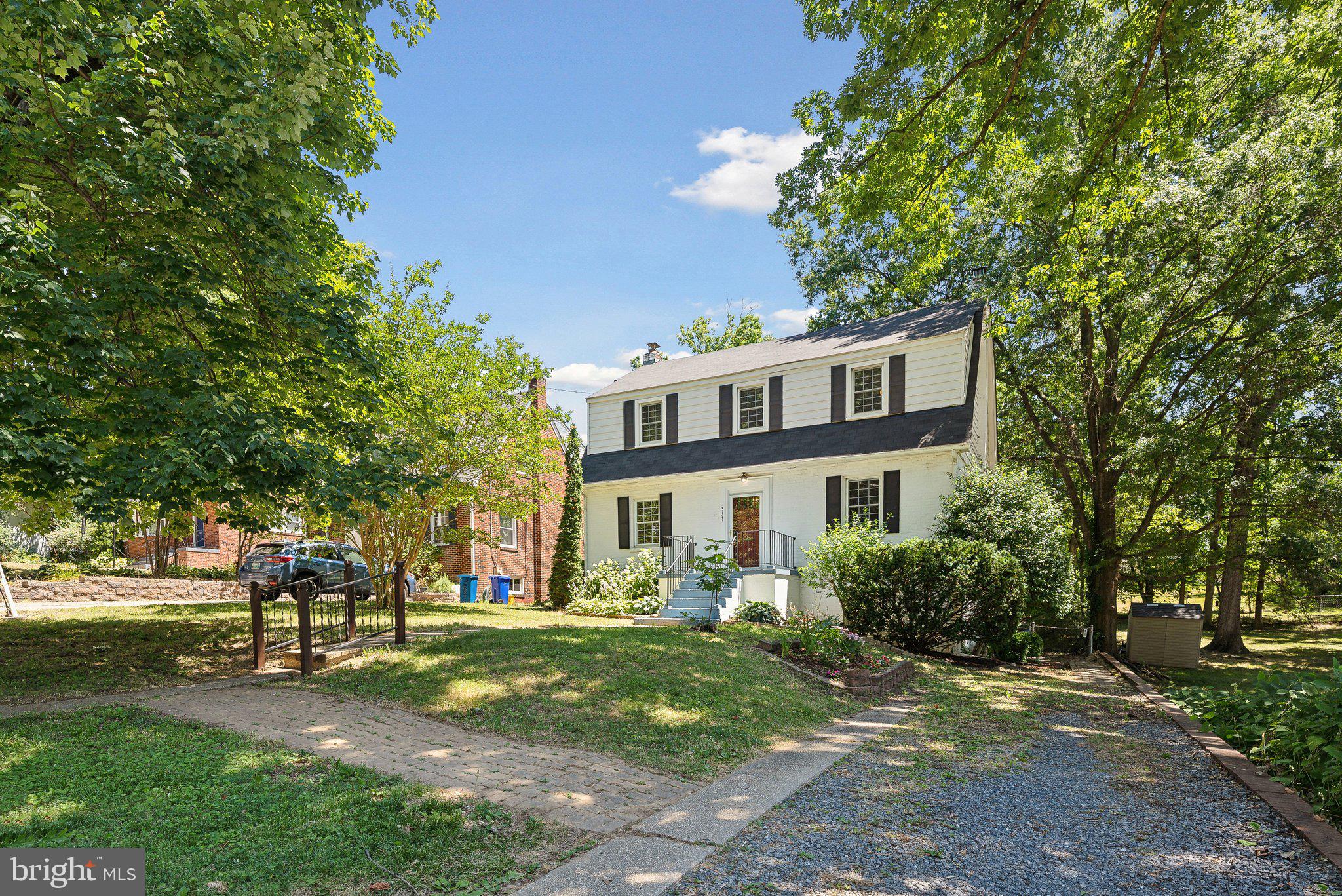 3121 Parkway Cheverly, MD 20785 - Photo 2 of 35 Front Exterior