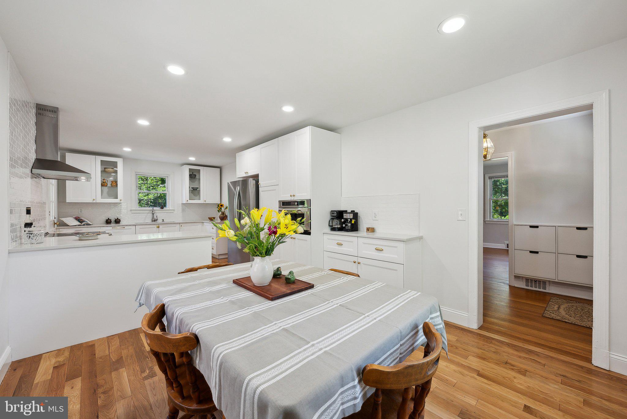 3121 Parkway Cheverly, MD 20785 - Photo 9 of 35 Dining Area