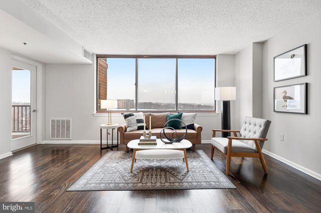 $297,500 | 10101 Grosvenor Place, Unit 1414, Rockville, MD 20852