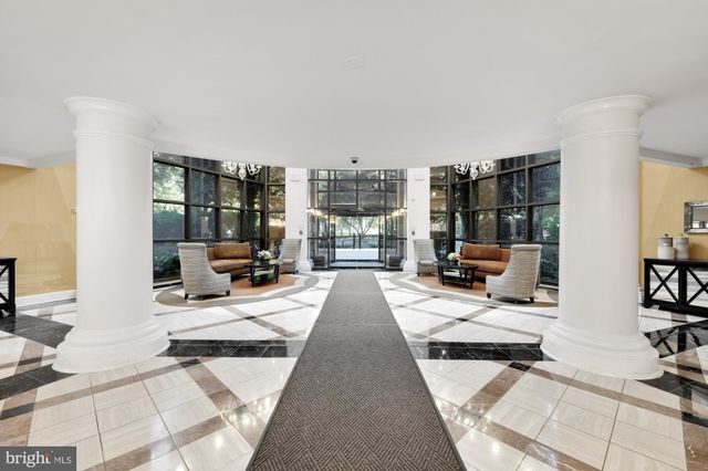 $297,500 | 10101 Grosvenor Place, Unit 1414, Rockville, MD 20852