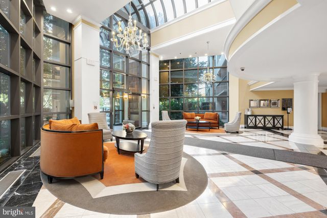 $297,500 | 10101 Grosvenor Place, Unit 1414, Rockville, MD 20852