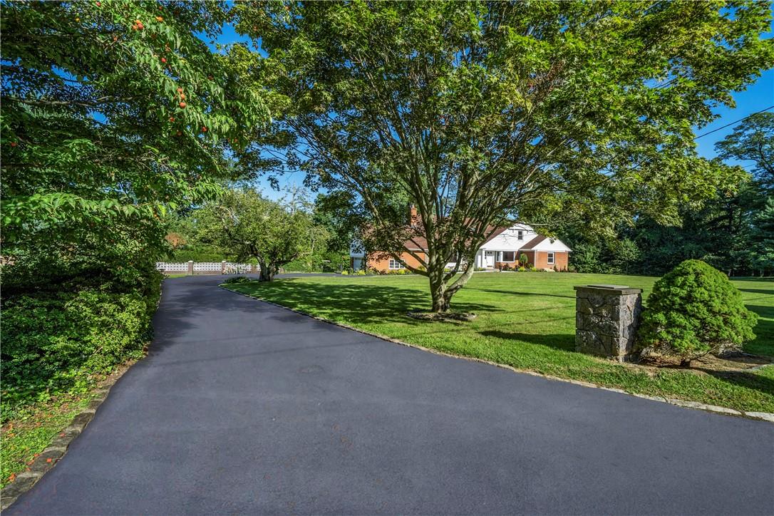 20 Topland Road Hartsdale, NY 10530 - Photo 1 of 1 Entrance