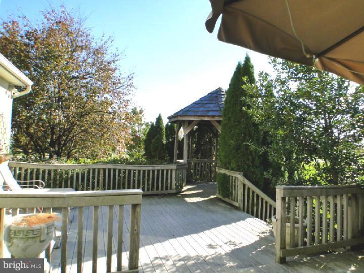 4658 Ridgetop Road Doylestown, PA 18902 - Photo 19 of 21 Gallery Image 19