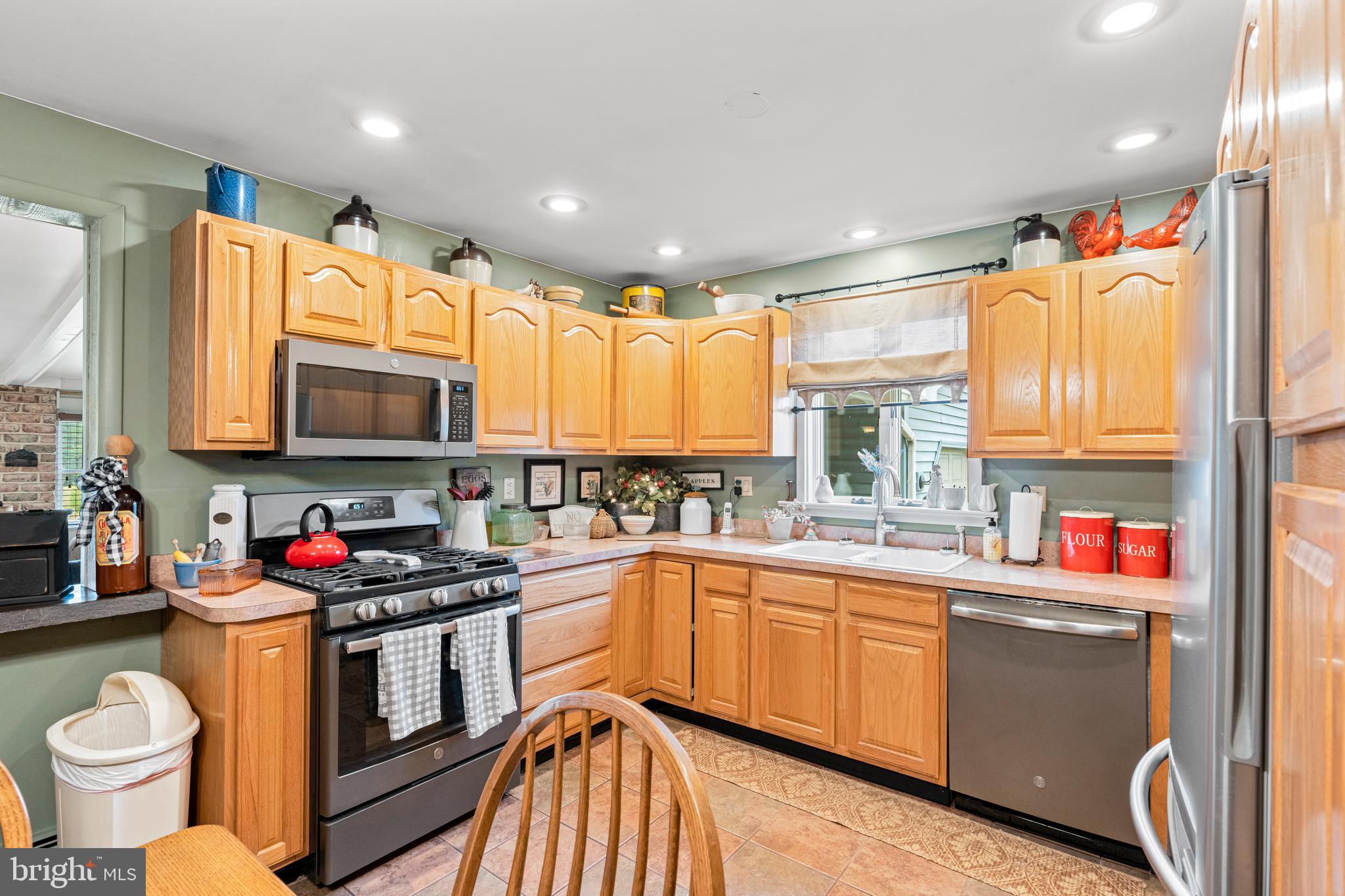 140 Green Ridge Road Carlisle, PA 17015 - Photo 11 of 36