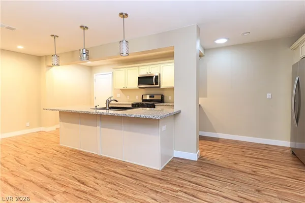 $2,465 | 2100 Santa Ynez Drive, Las Vegas, NV 89104