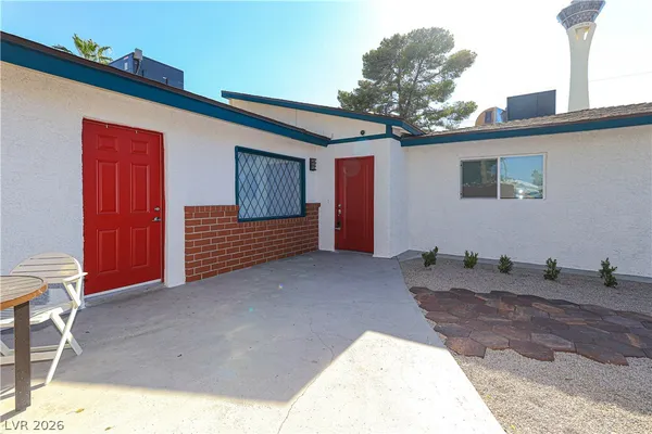 $2,465 | 2100 Santa Ynez Drive, Las Vegas, NV 89104