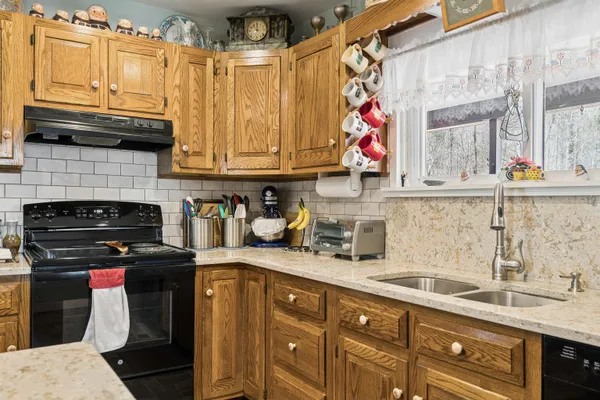 $527,000 | 88 Happy Valley Road, Woodstock, VT 05091