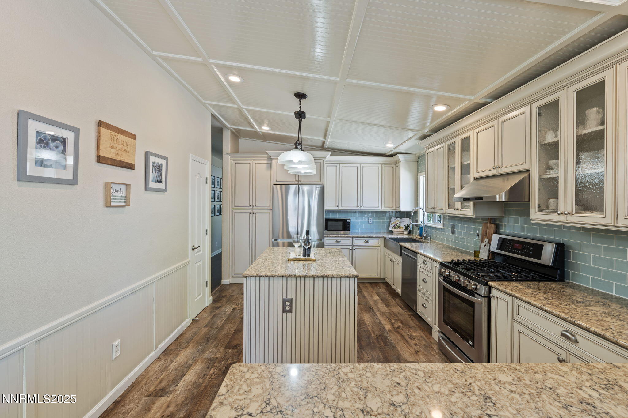 18255 Silverleaf Court Reno, NV 89508 - Photo 15 of 42 14-web-or-mls-DSC06408
