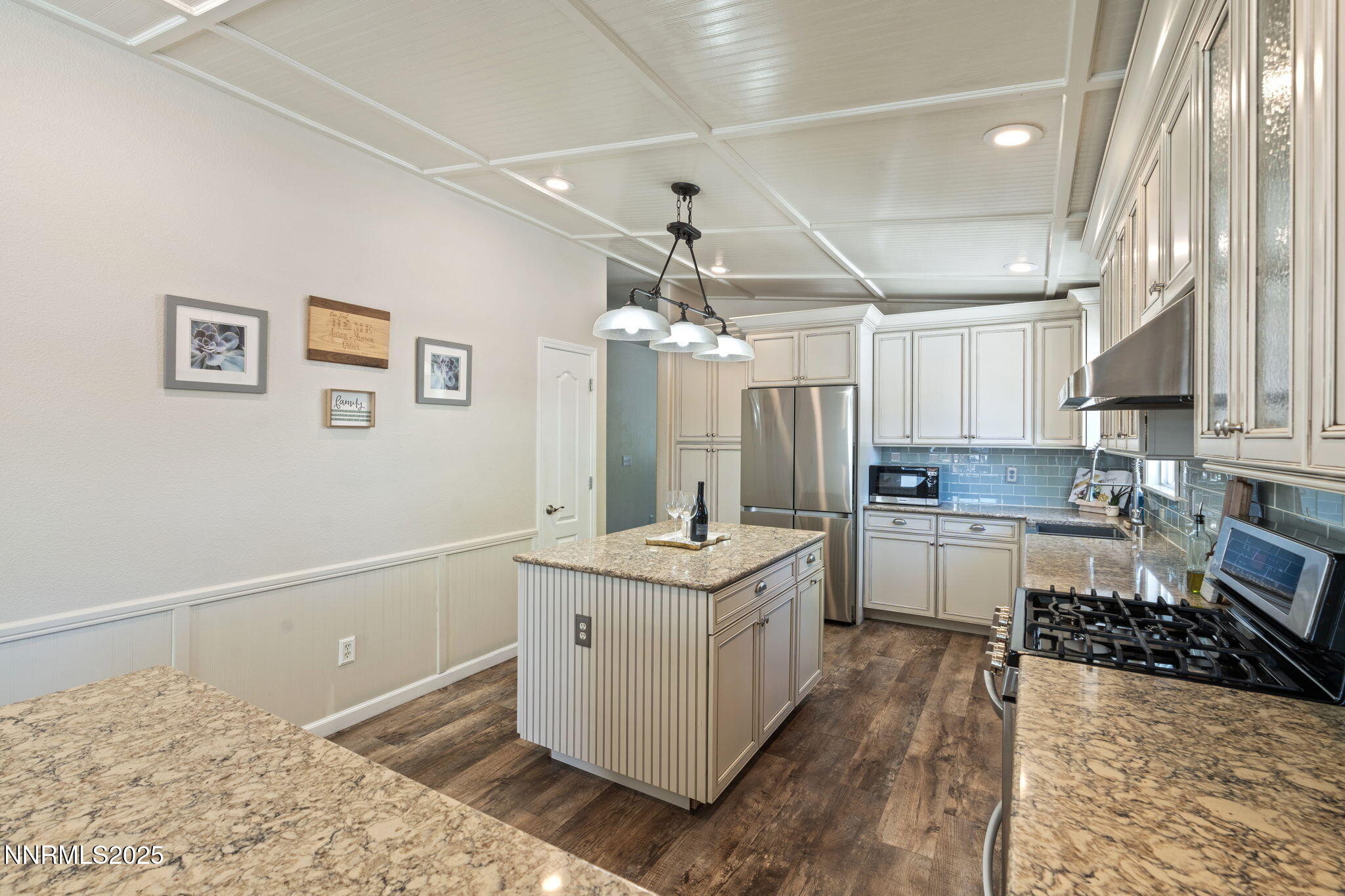 18255 Silverleaf Court Reno, NV 89508 - Photo 16 of 42 15-web-or-mls-DSC06403