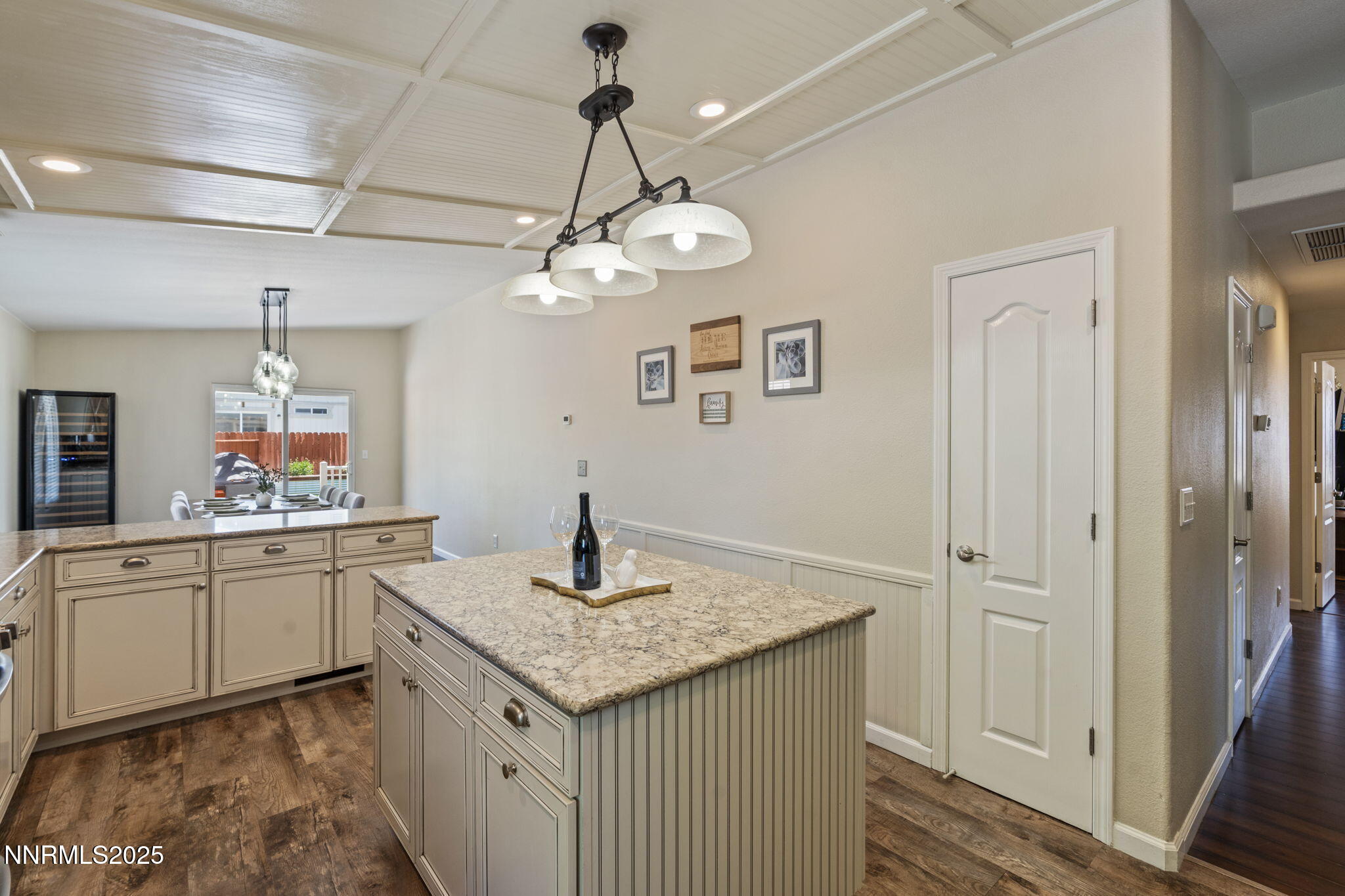 18255 Silverleaf Court Reno, NV 89508 - Photo 17 of 42 16-web-or-mls-DSC06393