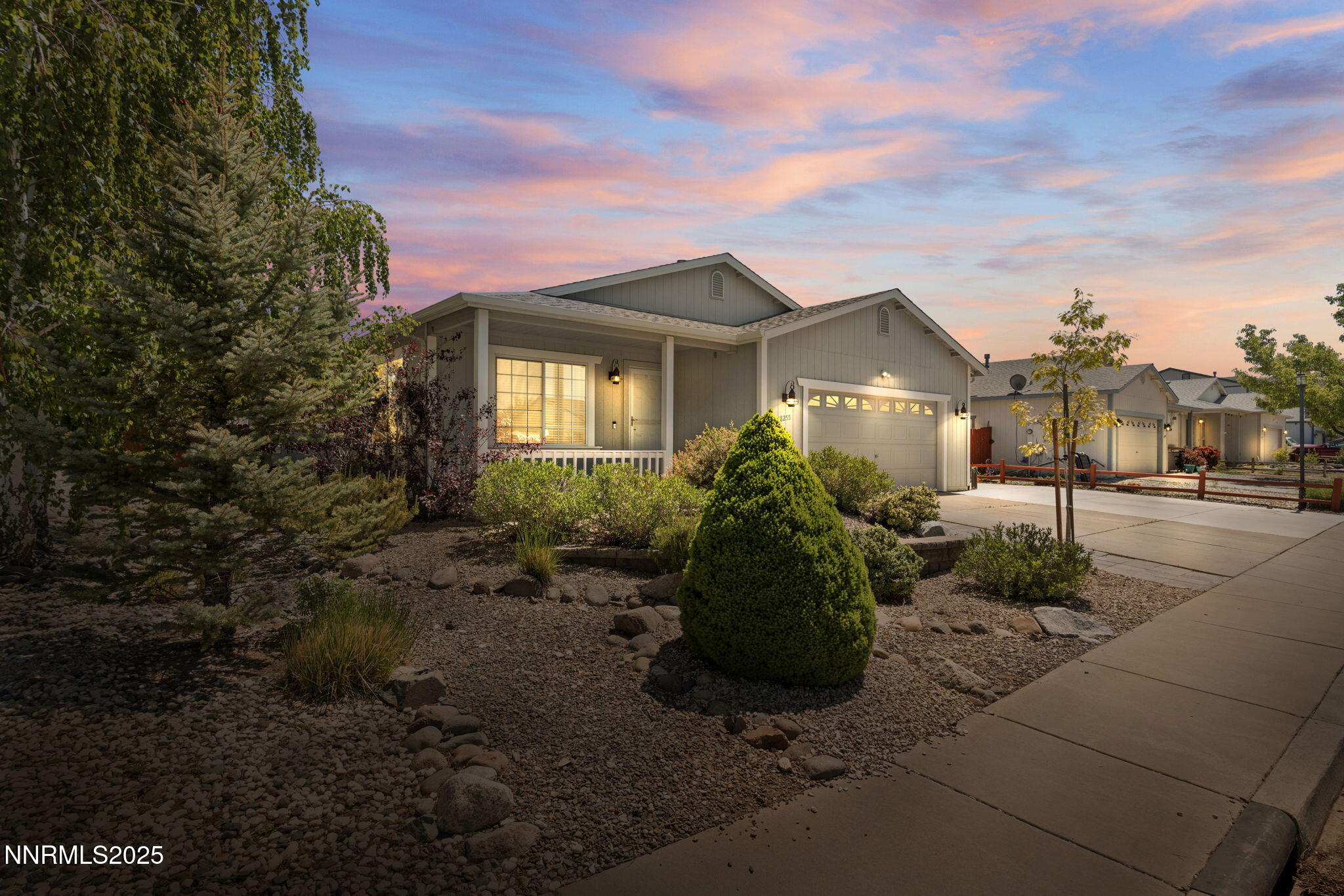 18255 Silverleaf Court Reno, NV 89508 - Photo 3 of 42 2-web-or-mls-DSC06321 - Copy