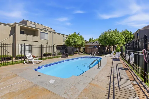$599,000 | 820 Casanova Avenue, Unit 85, Monterey, CA 93940
