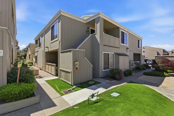 $599,000 | 820 Casanova Avenue, Unit 85, Monterey, CA 93940