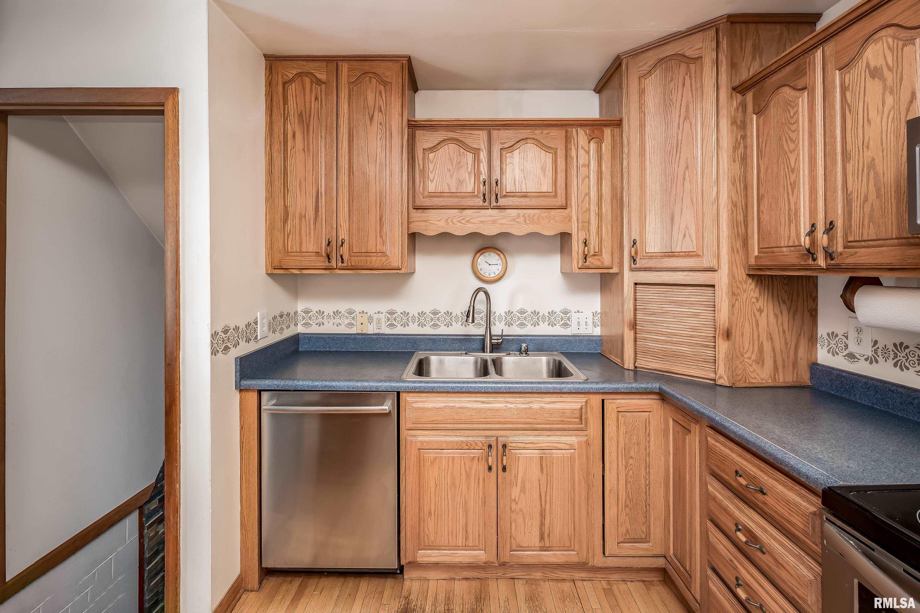 1823 Lincoln Road Bettendorf, IA 52722 - Photo 12 of 35 Gallery Image 12