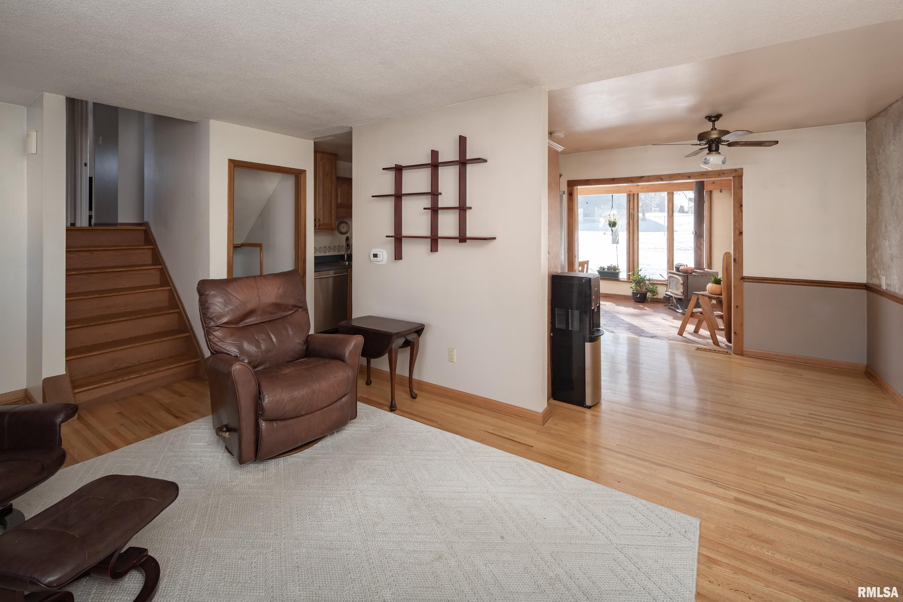1823 Lincoln Road Bettendorf, IA 52722 - Photo 4 of 35 Gallery Image 4