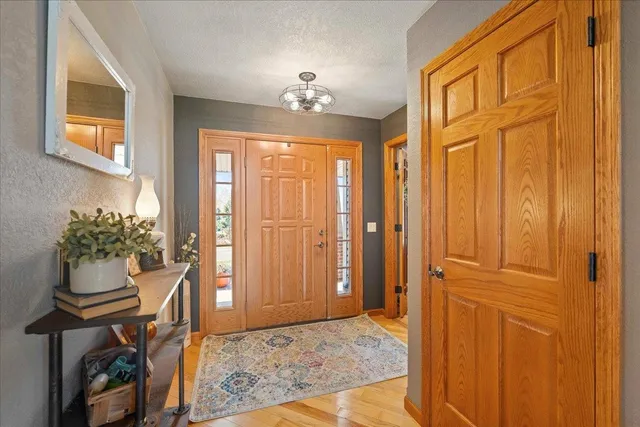 $709,900 | 6399 Irving Drive, Sun Prairie, WI 53590