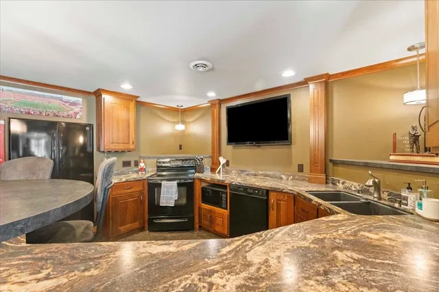 $709,900 | 6399 Irving Drive, Sun Prairie, WI 53590