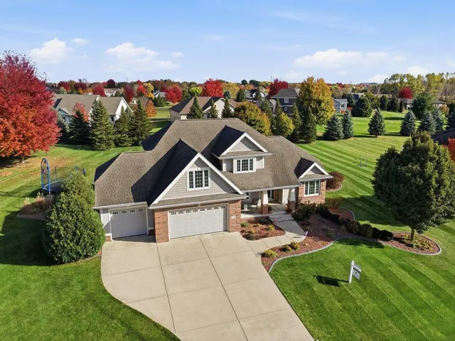 $709,900 | 6399 Irving Drive, Sun Prairie, WI 53590