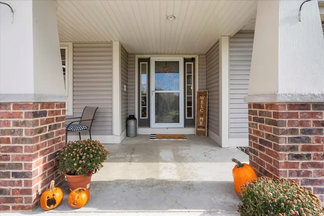 $709,900 | 6399 Irving Drive, Sun Prairie, WI 53590