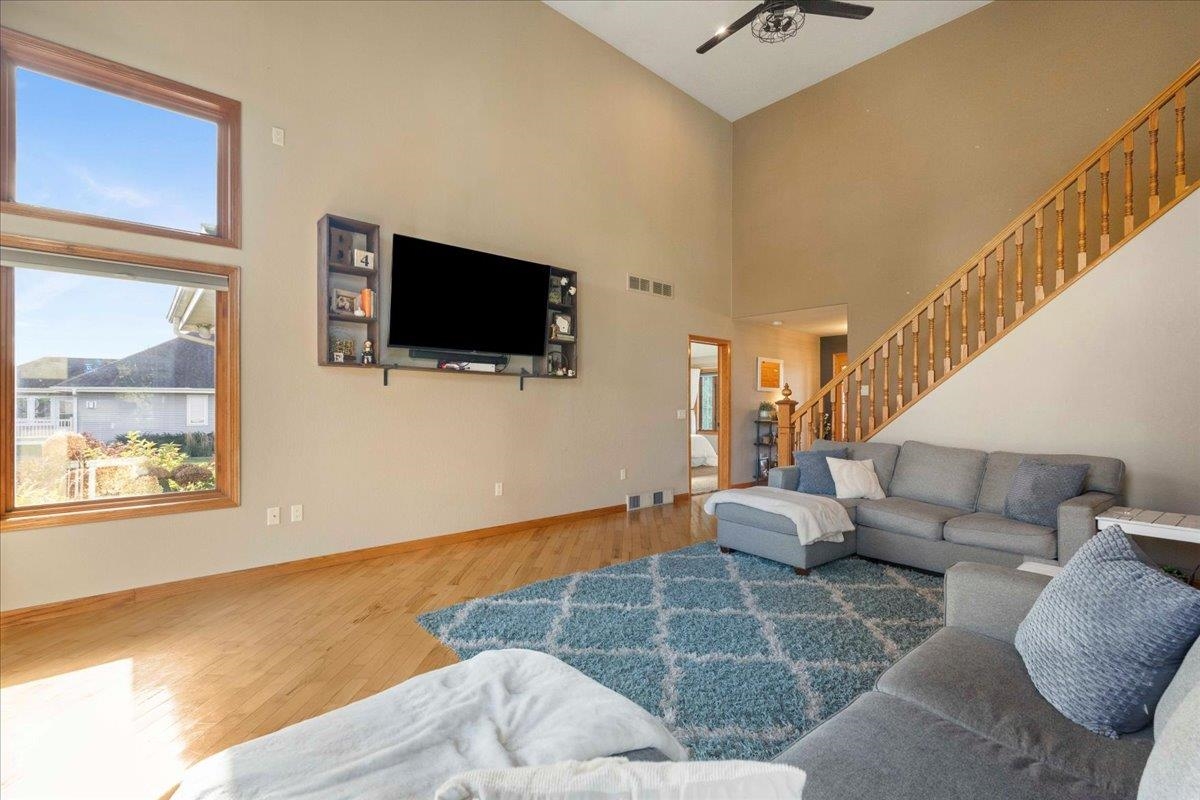 6399 Irving Drive Sun Prairie, WI 53590 - Photo 10 of 69