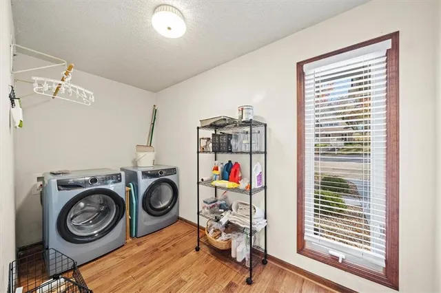 $380,000 | 6532 Northwest Melody Court, Parkville, MO 64152