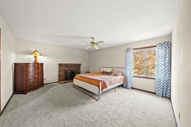 $380,000 | 6532 Northwest Melody Court, Parkville, MO 64152