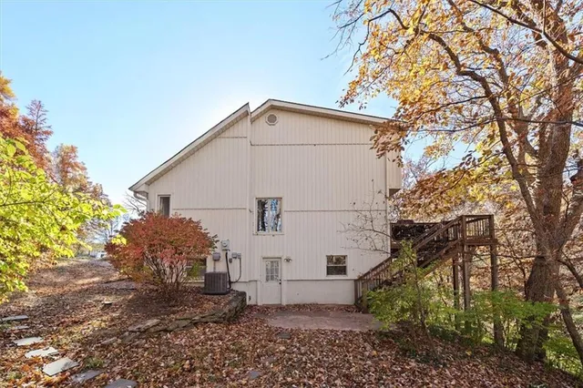 $380,000 | 6532 Northwest Melody Court, Parkville, MO 64152