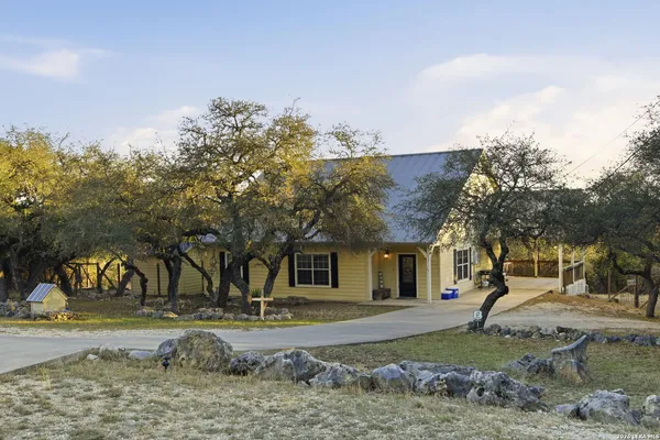 $465,000 | 115 Towering Vista, Boerne, TX 78006