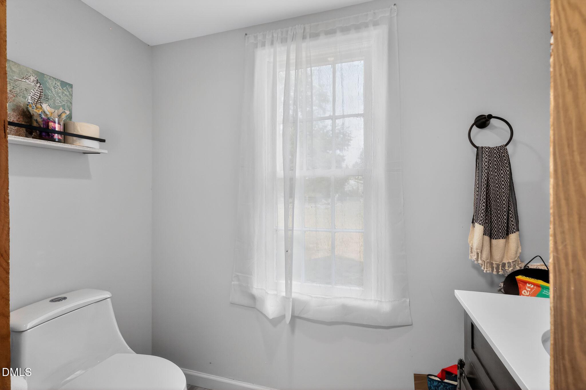 113 Clayton Road Benson, NC 27504 - Photo 25 of 33 26_113_Clayton_Road_Angier_NC_27501-Bath