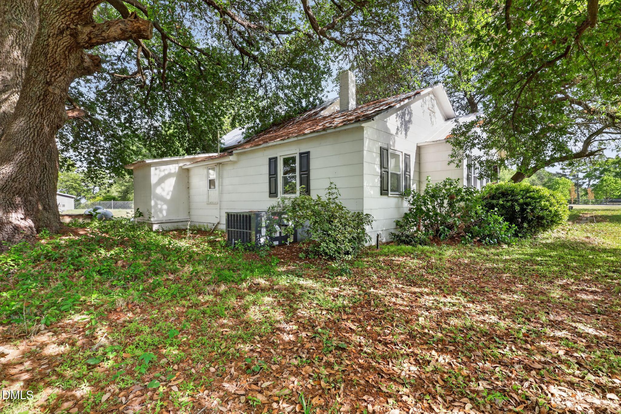 113 Clayton Road Benson, NC 27504 - Photo 31 of 33 01_113_Clayton_Road_Angier_NC_27501-Exte