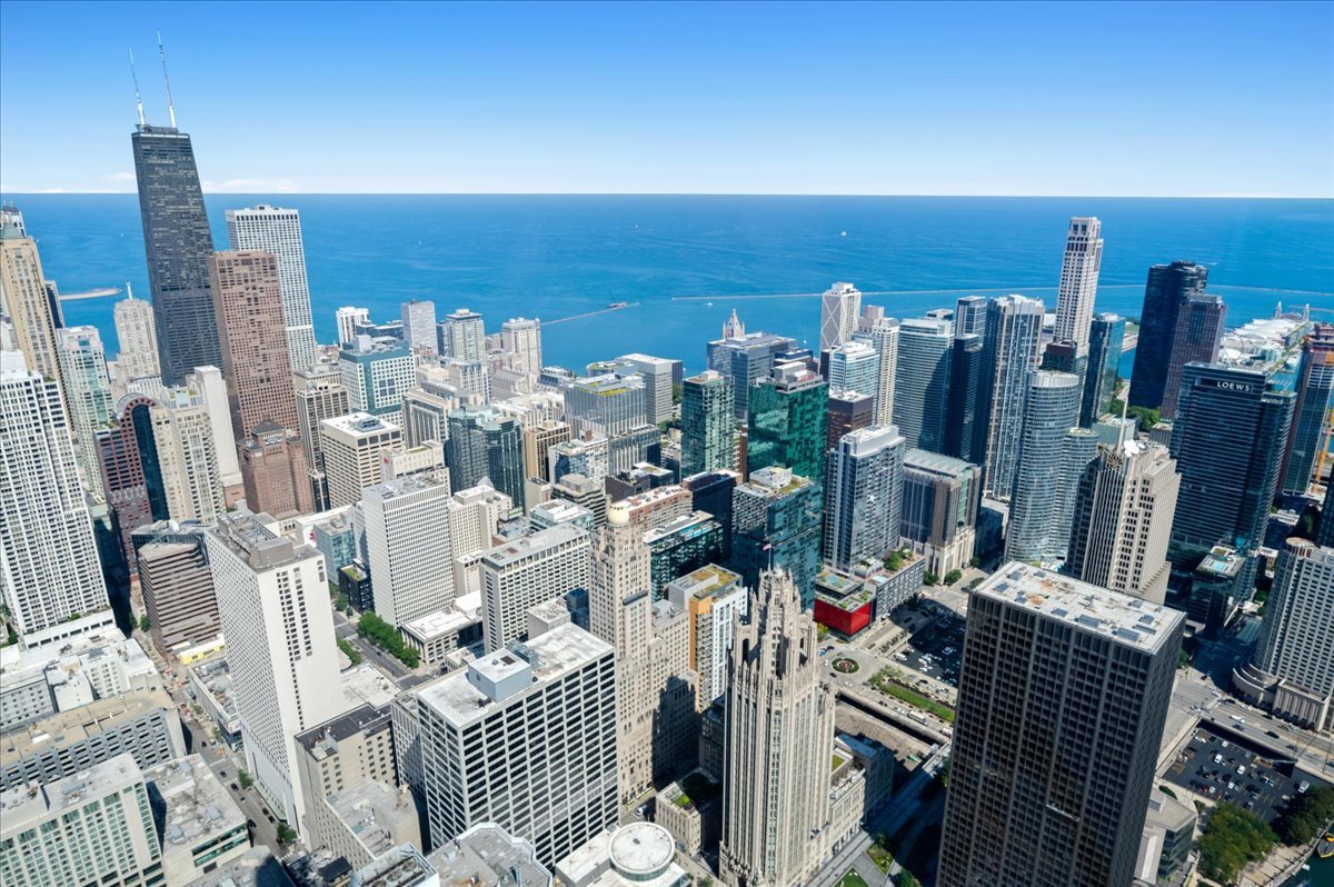 401 North Wabash Avenue, Unit 73F Chicago, IL 60611 - Photo 10 of 40 a view of city