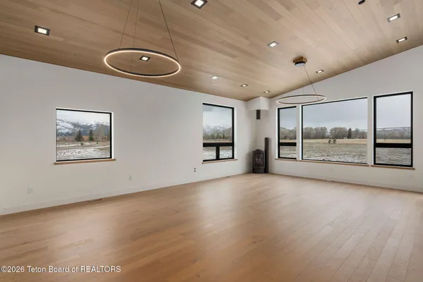 $3,780,000 | 2055 Log Cabin Clb Road, Jackson, WY 83001