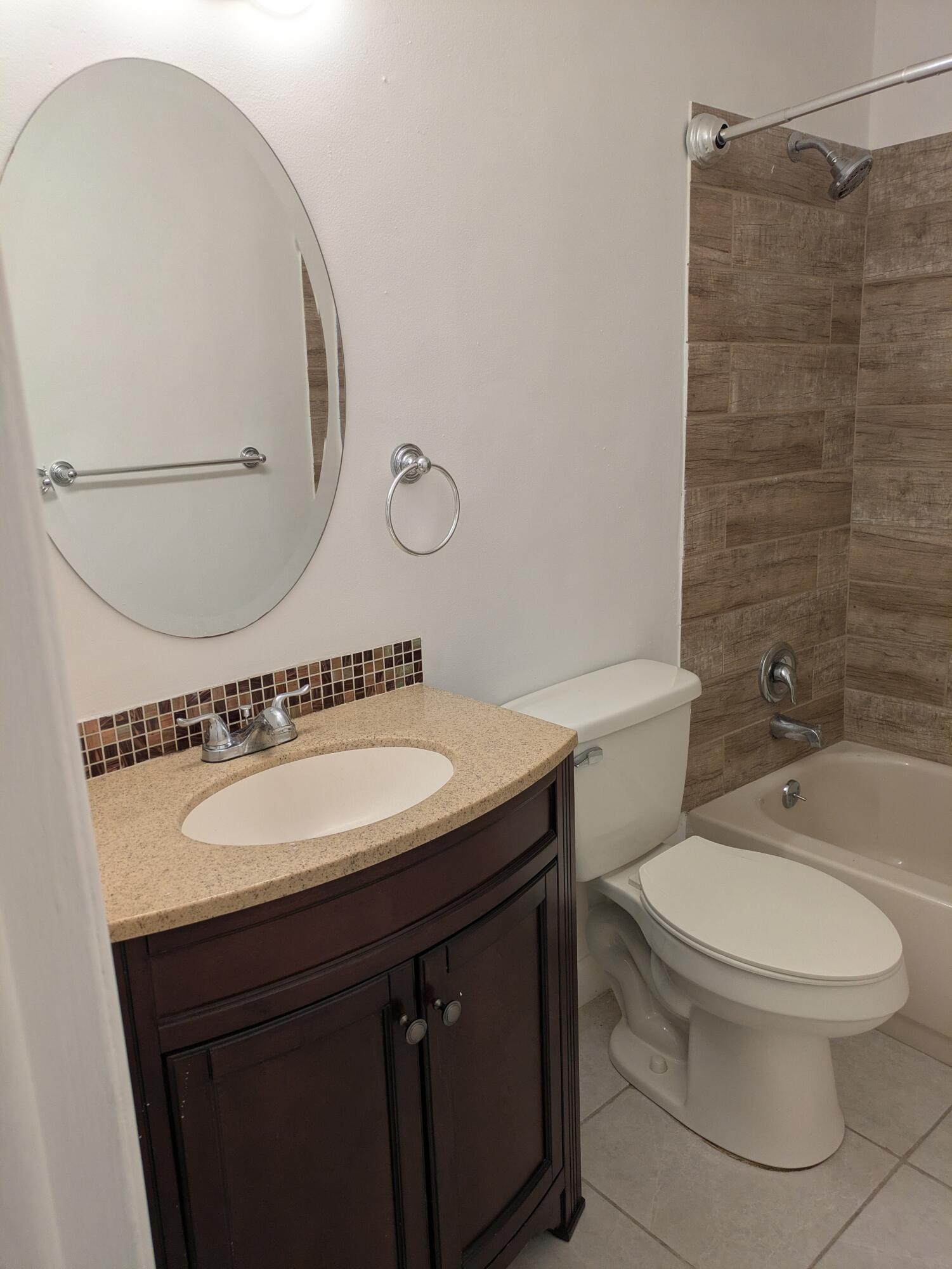 3502 Riverside Drive, Unit 3 Coral Springs, FL 33065 - Photo 4 of 11 1000011234