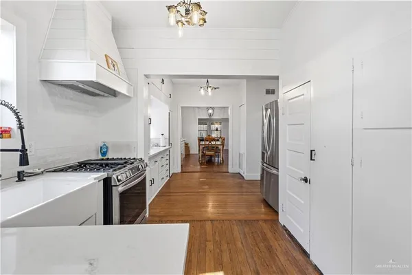 $549,500 | 602 North 11th Street, McAllen, TX 78501