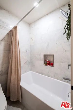$1,249,000 | 651 Wilcox Avenue, Unit 3C, Los Angeles, CA 90004